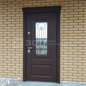 Дверь с окном и с МДФ панелью окрас по RAL - фото